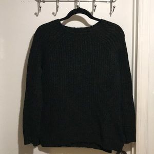 American Eagle dark green knitted sweater